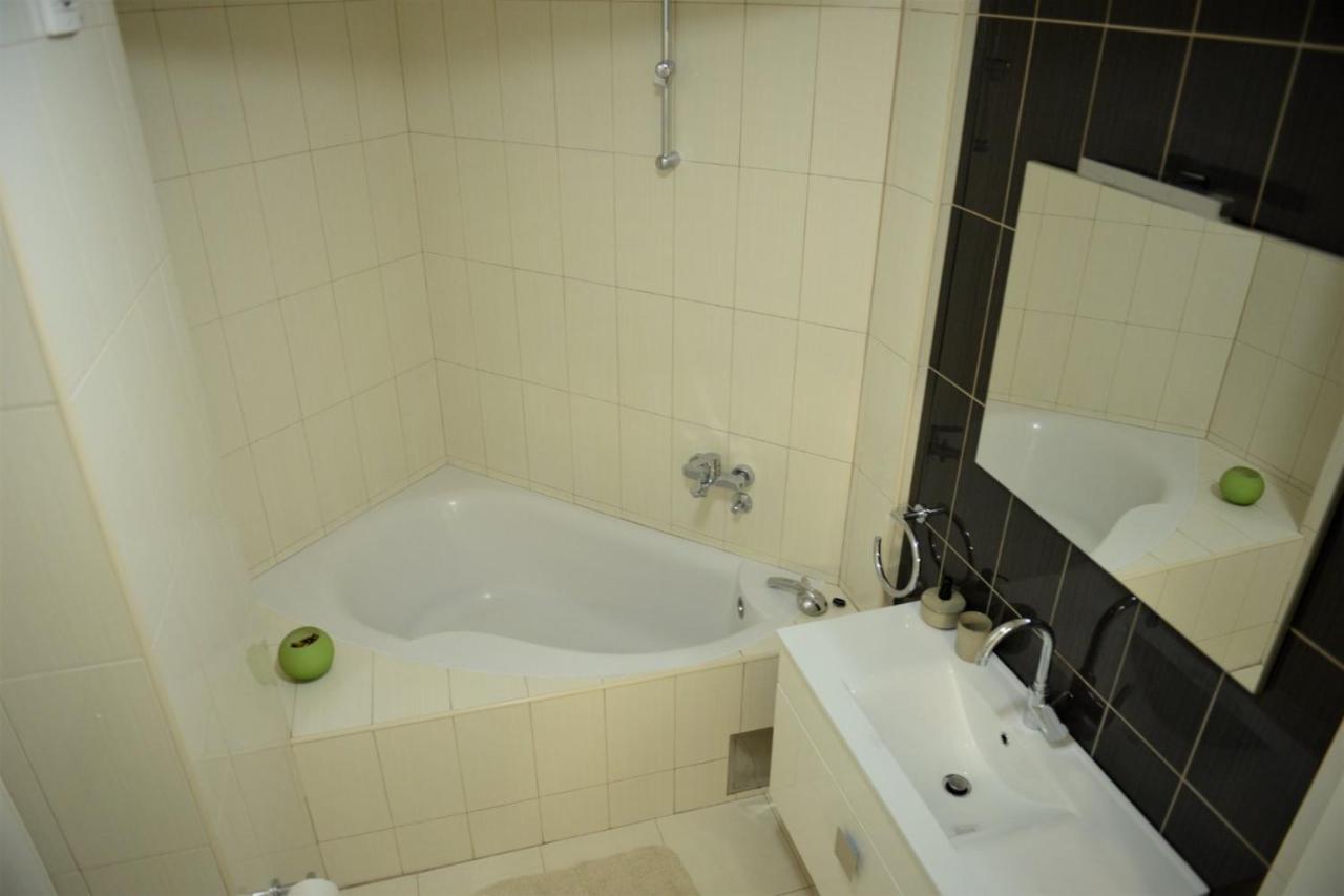 Centar Appartement Bijeljina Buitenkant foto